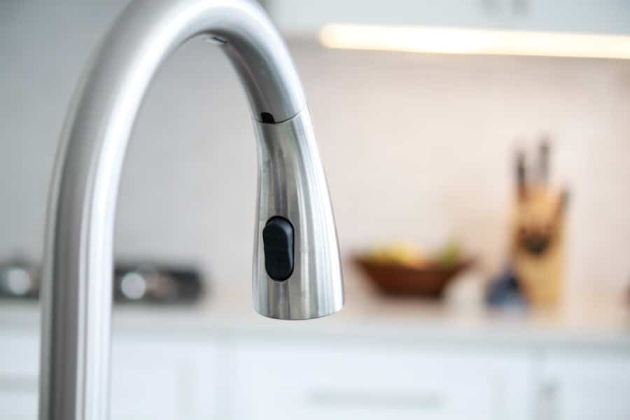 Photo Automatic Sink and Faucet Control